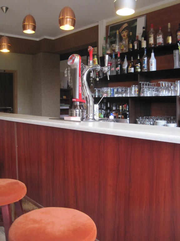 Hotel Restaurant Rive Gauche Bessines-sur-Gartempe ภายนอก รูปภาพ