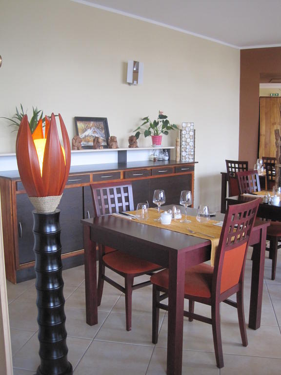 Hotel Restaurant Rive Gauche Bessines-sur-Gartempe ภายนอก รูปภาพ