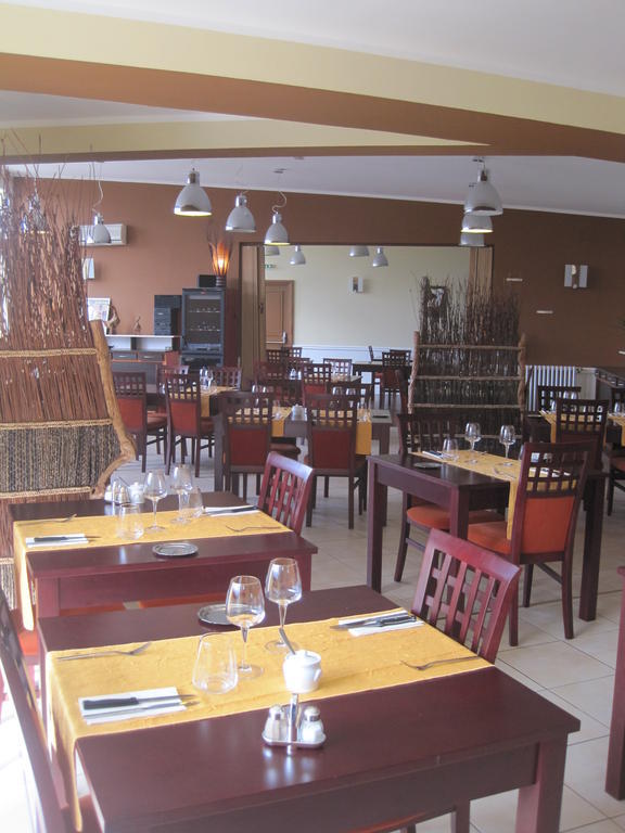 Hotel Restaurant Rive Gauche Bessines-sur-Gartempe ภายนอก รูปภาพ