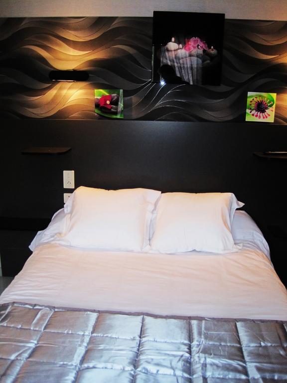 Hotel Restaurant Rive Gauche Bessines-sur-Gartempe ภายนอก รูปภาพ