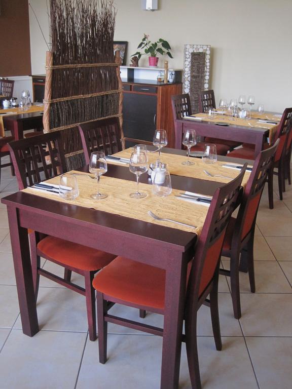 Hotel Restaurant Rive Gauche Bessines-sur-Gartempe ภายนอก รูปภาพ